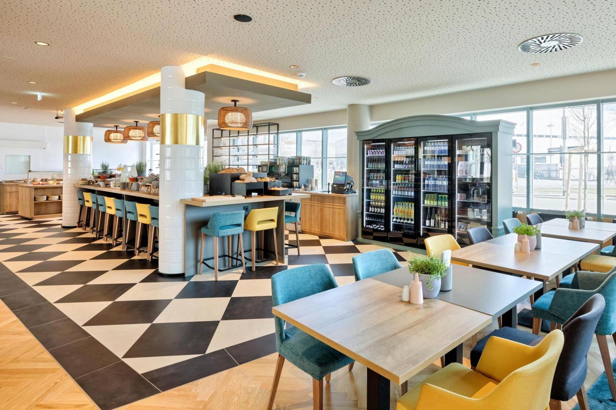 Spark By Hilton Vienna Messe Prater Luaran gambar