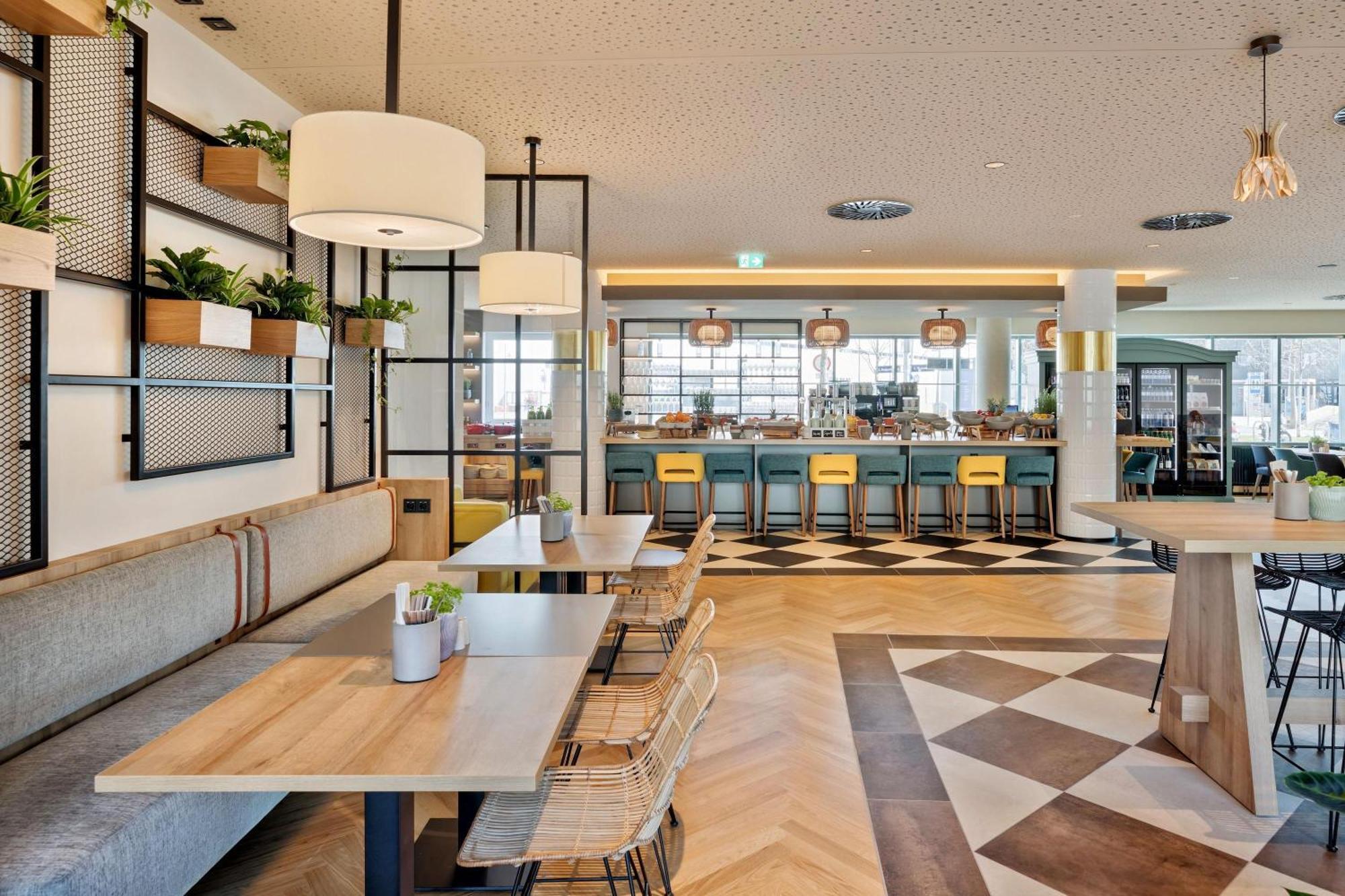 Spark By Hilton Vienna Messe Prater Luaran gambar
