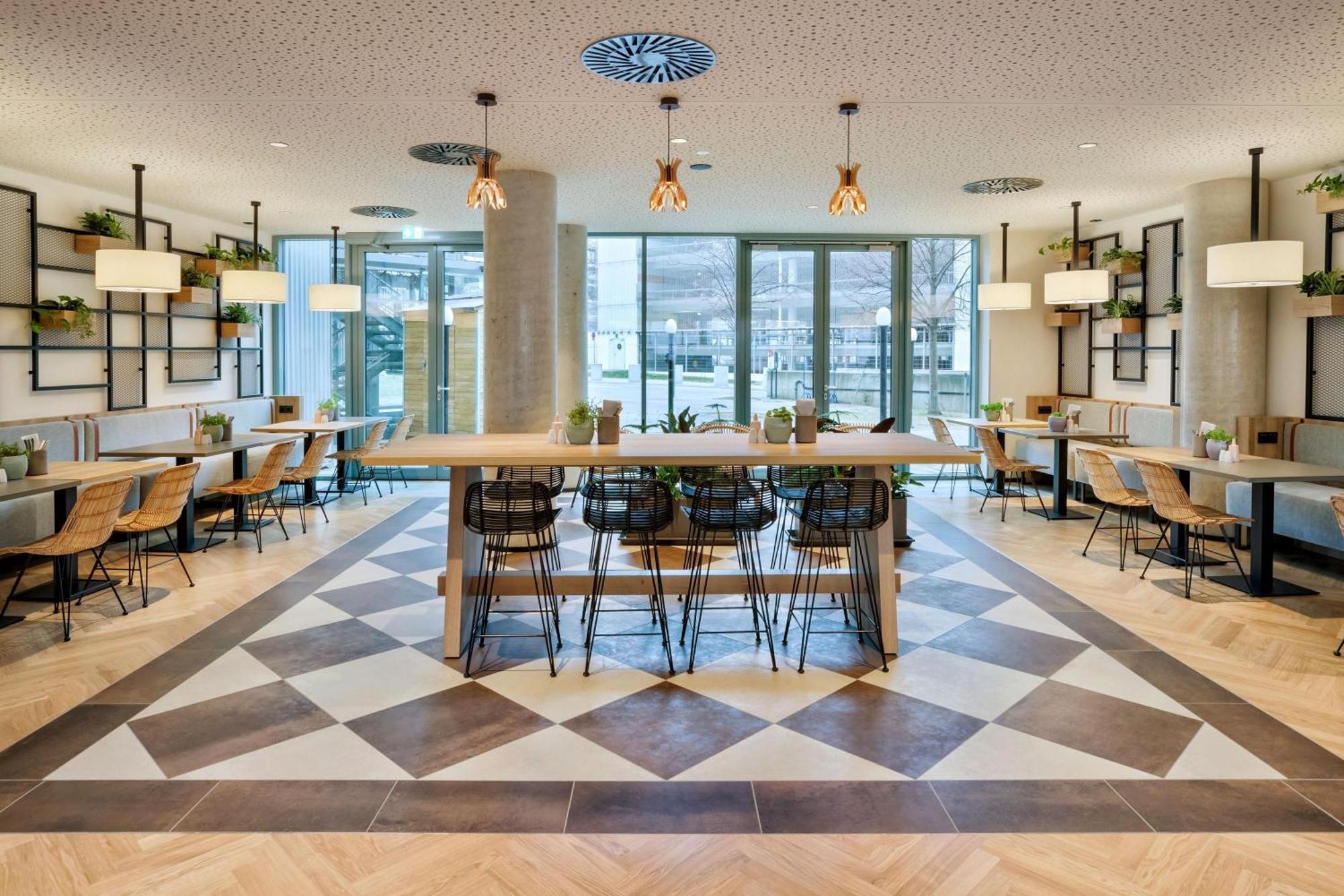 Spark By Hilton Vienna Messe Prater Luaran gambar