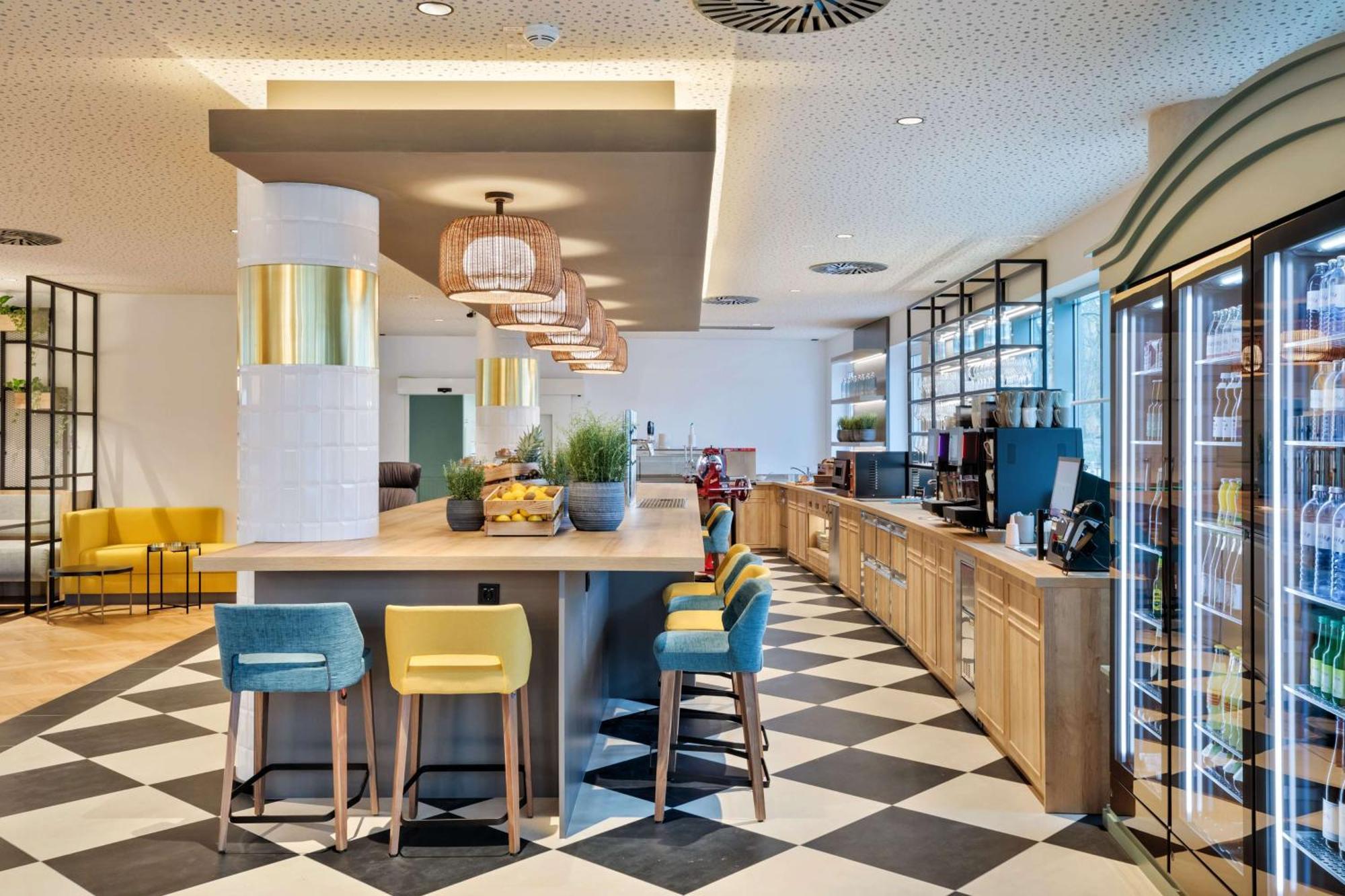 Spark By Hilton Vienna Messe Prater Luaran gambar